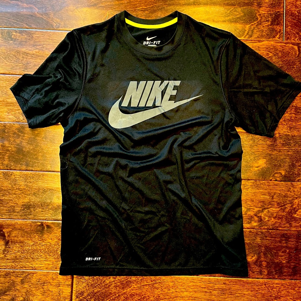 Nike Tee